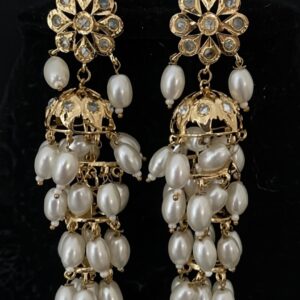White pearl Ear hangings