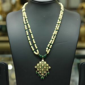 Simple Necklace with Pendant